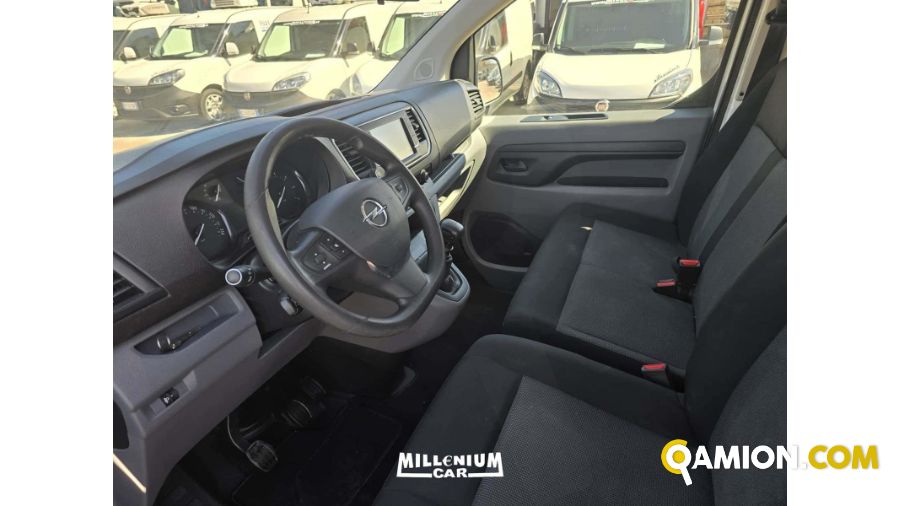 Opel VIVARO VIVARO | Millenium Car