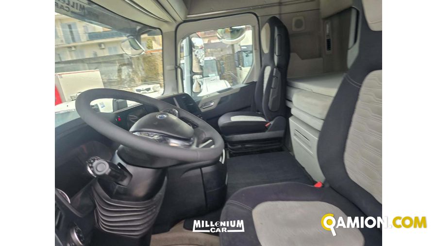 Ford FMAX 500 WHITE PACK MEG CAB FMAX 500 WHITE PACK MEG CAB | Millenium Car