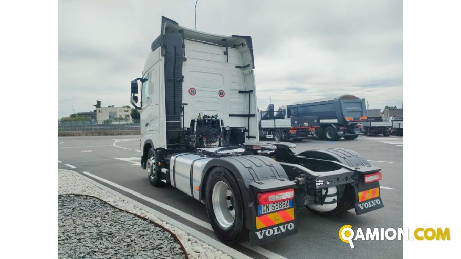 VOLVO TRUCKS FH12 18 T FH12 18 T | AUTO INDUSTRIALE BERGAMASCA SPA