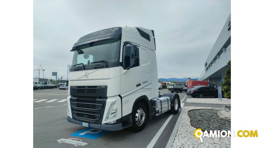 VOLVO TRUCKS FH12 18 T FH12 18 T | AUTO INDUSTRIALE BERGAMASCA SPA