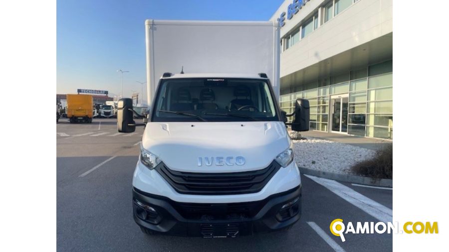 Iveco Daily V 70.18 HI-MATIC 2022 DAILY 72C18 AUTOMATICO CON BOX E SPONDA BATTUTA Altro | AUTO INDUSTRIALE BERGAMASCA SPA